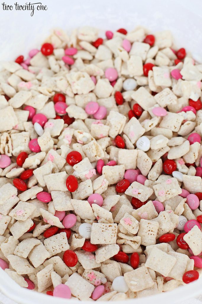 valentine's day puppy chow