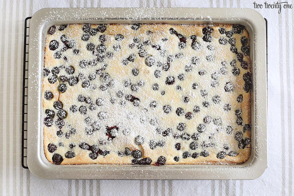 gooey butter cake with blueberries