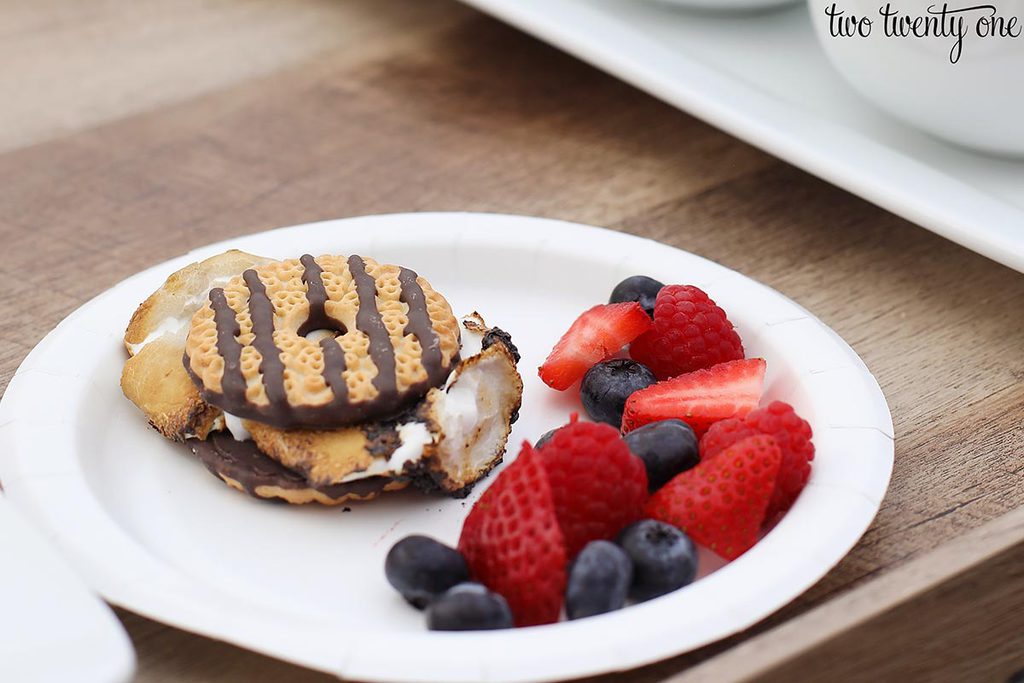 s'more and fruit