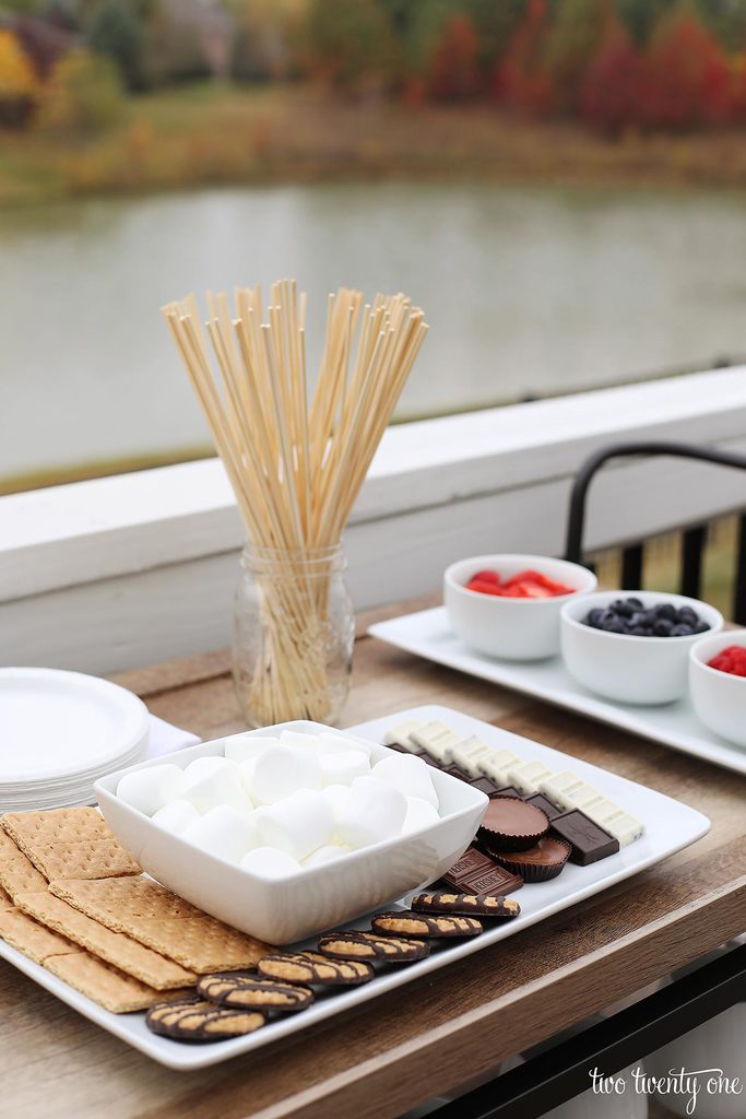 s'mores bar