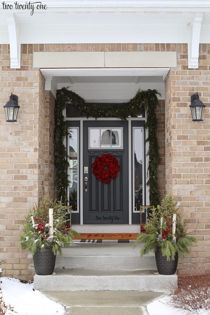 front porch Christmas decorations