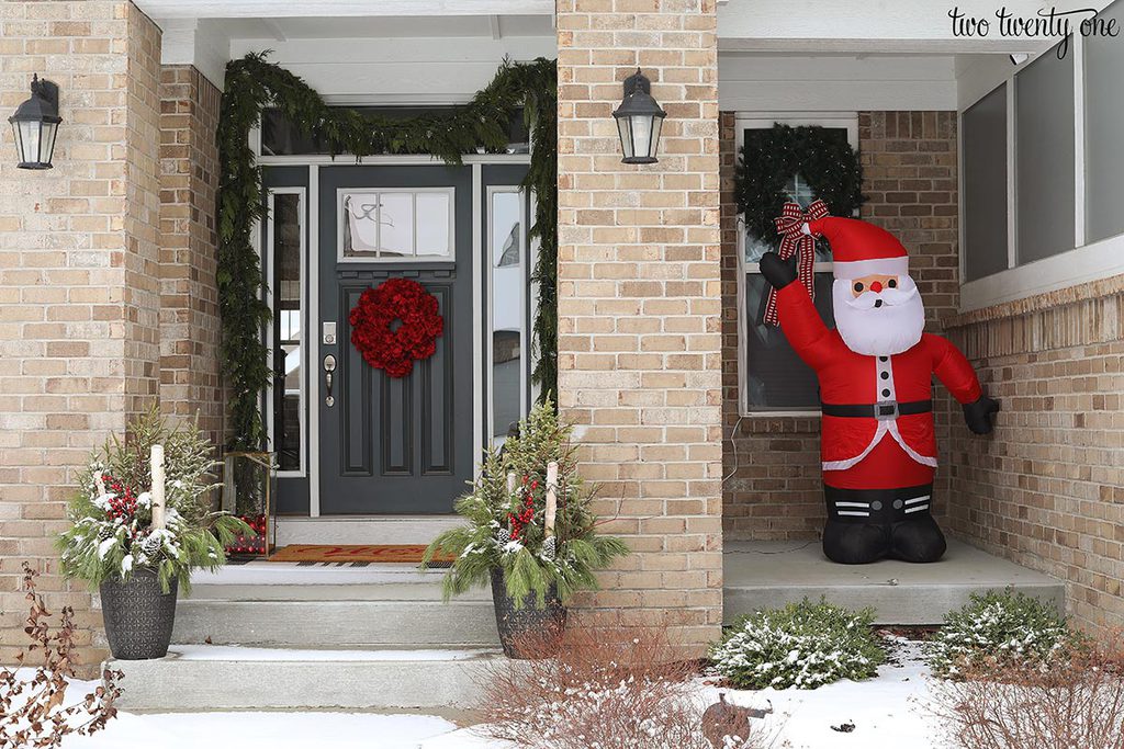 front porch Christmas decorations