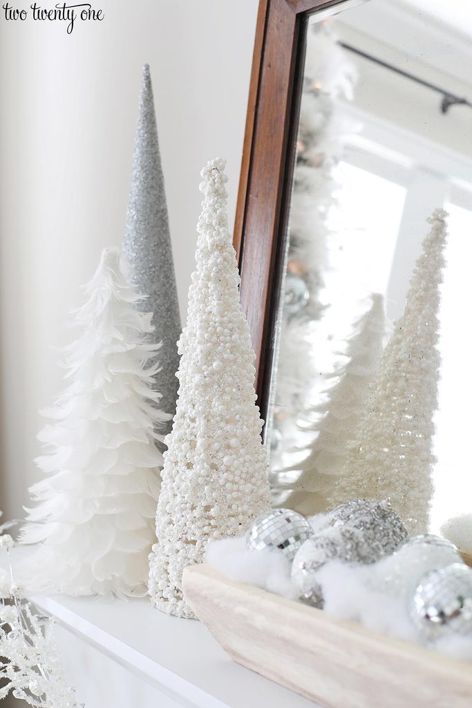 white christmas mantel