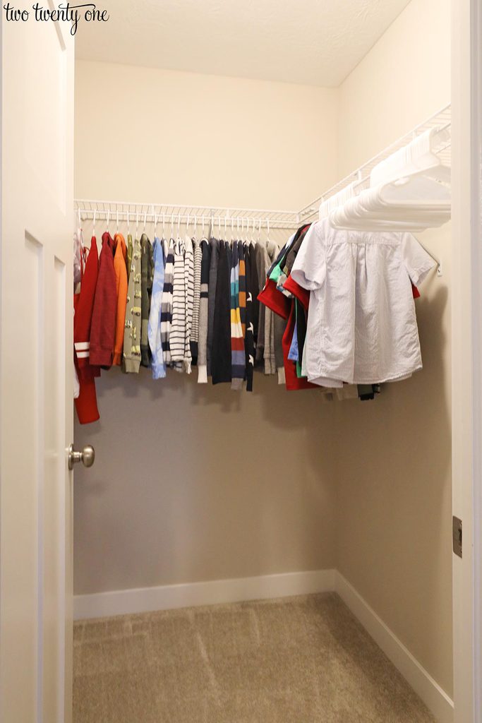 Tips for Creating an Organized Kids Closet