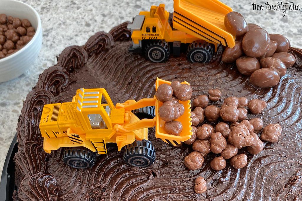 digger cake