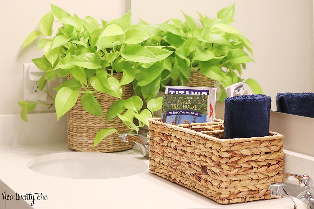 bathroom vanity basket