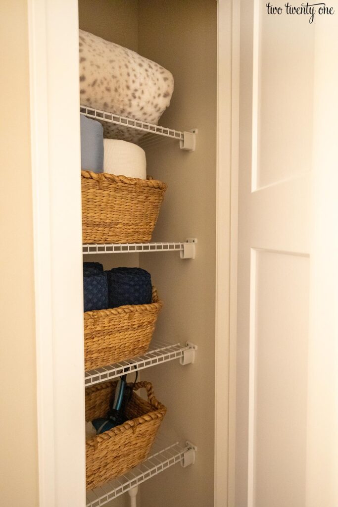 Easy Bathroom Linen Closet Organization, Ideas For Linen Closet Shelves And Hooks