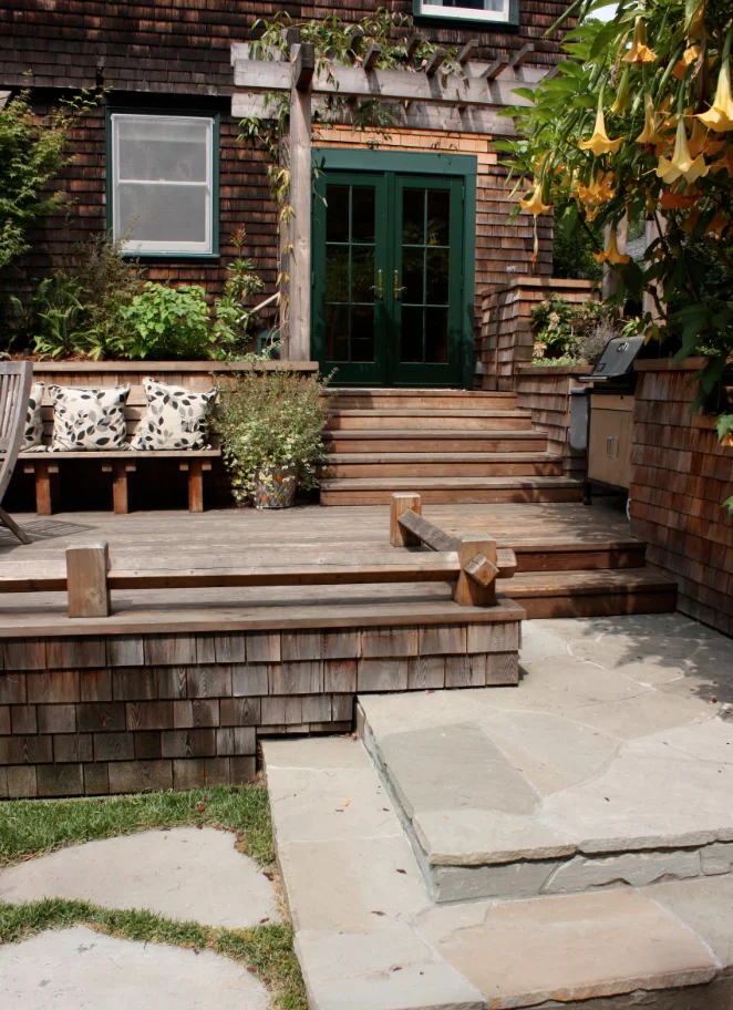 Wood deck with shaker shingle skirting